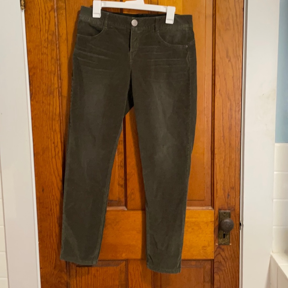 Corduroy jeans in olive green